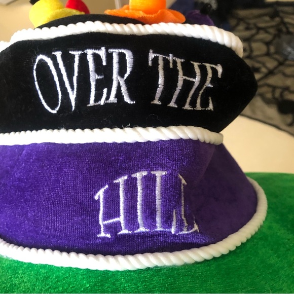 Over The Hill Hat & Sash - Picture 9 of 11